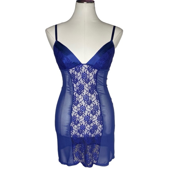 Frederick’s of Hollywood Blue Lace Chemise Slip - Picture 2 of 9